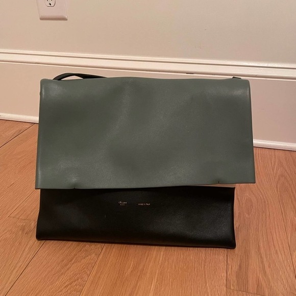 Celine all soft tote bag, in sage multi whit the mini pocket 100% Authentic - Picture 1 of 9